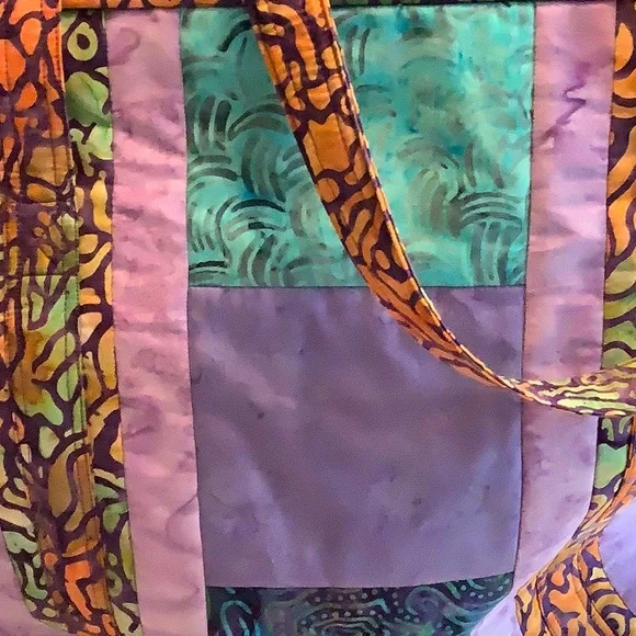 Overnight and Accessory/Makeup Bag - Picture 2 of 4